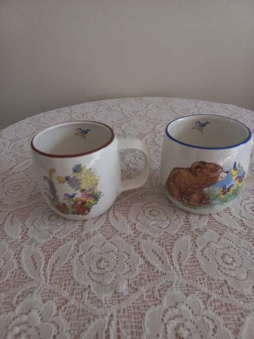 2 MUG TEDDY BEAR AND BUNNIES BY PRINKNASH POTTERY GLOUCESTER
